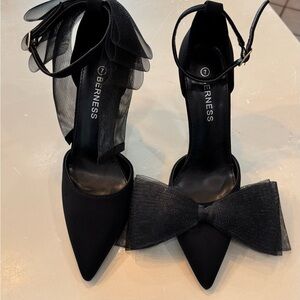 Berness Black Pointed Toe Bow Ankle-Strap Heels